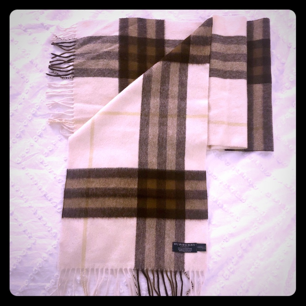 Authentic Burberry Cashmere scarf 55 X12 like new